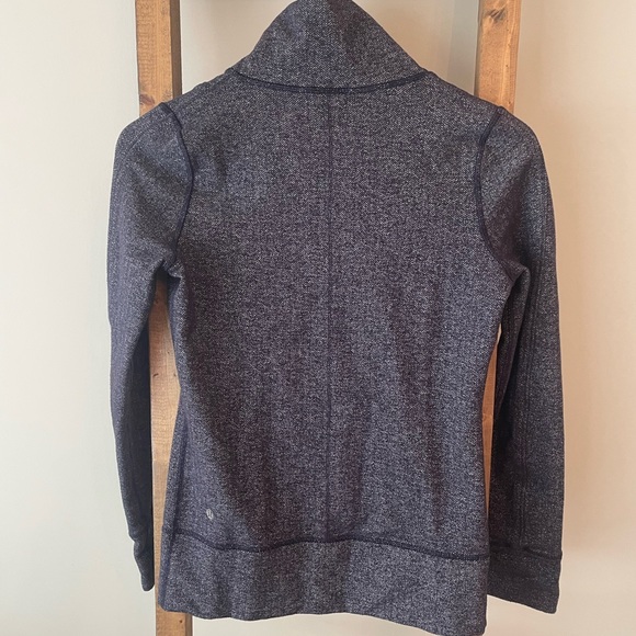 Lululemon Daily Yoga Herringbone Dark Swan Full Zip Size 6 Jacket Sweatshirt Top - Picture 3 of 6